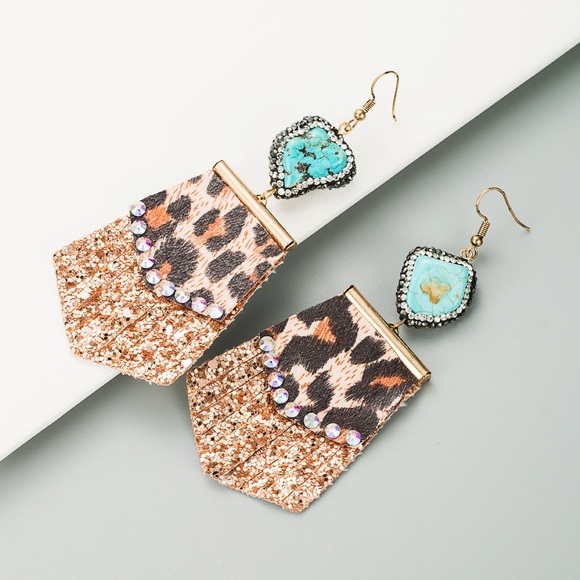 Leopard leather earrings - Picture 2 of 4